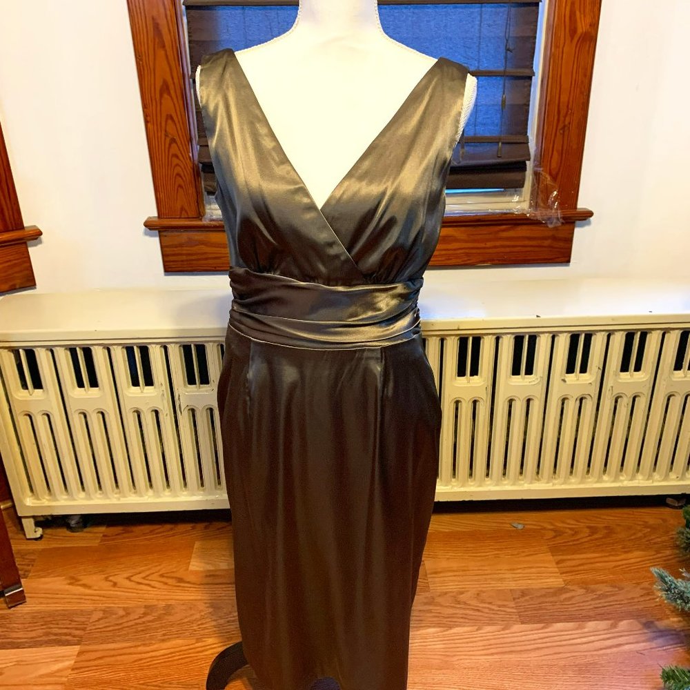 Beautiful Eliza J Olive Green Sleeveless Dress